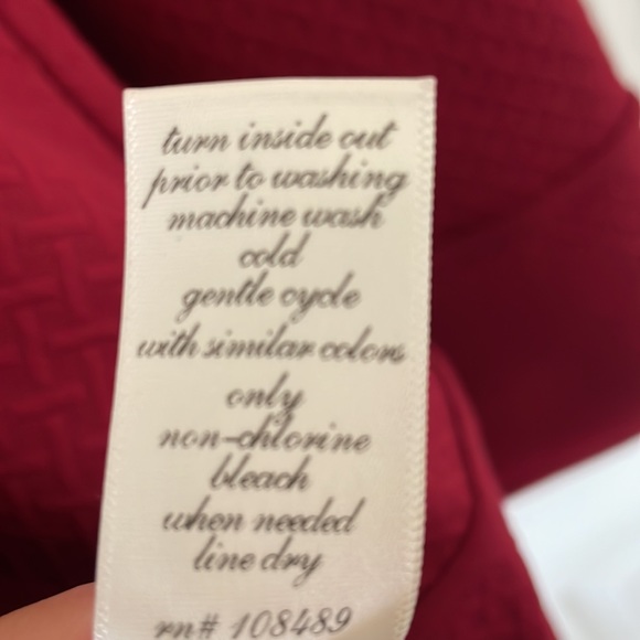 Francesca’s Red Dress - Picture 4 of 5